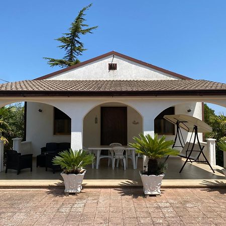 Villa Mima Santeramo in Colle Luaran gambar
