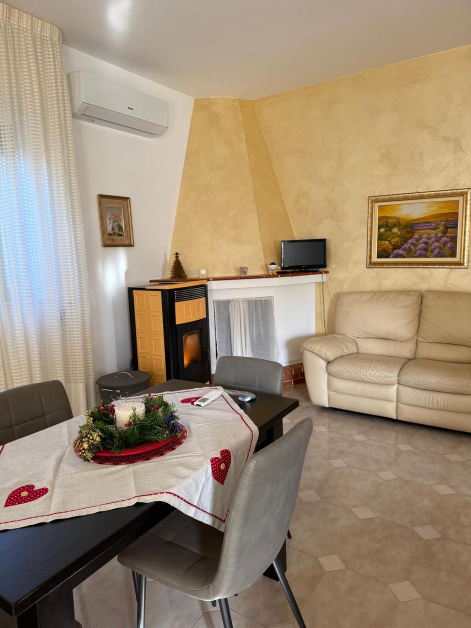 Villa Mima Santeramo in Colle Luaran gambar